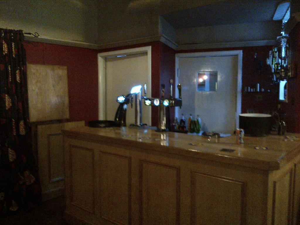 Crown Hotel Langholm 외부 사진