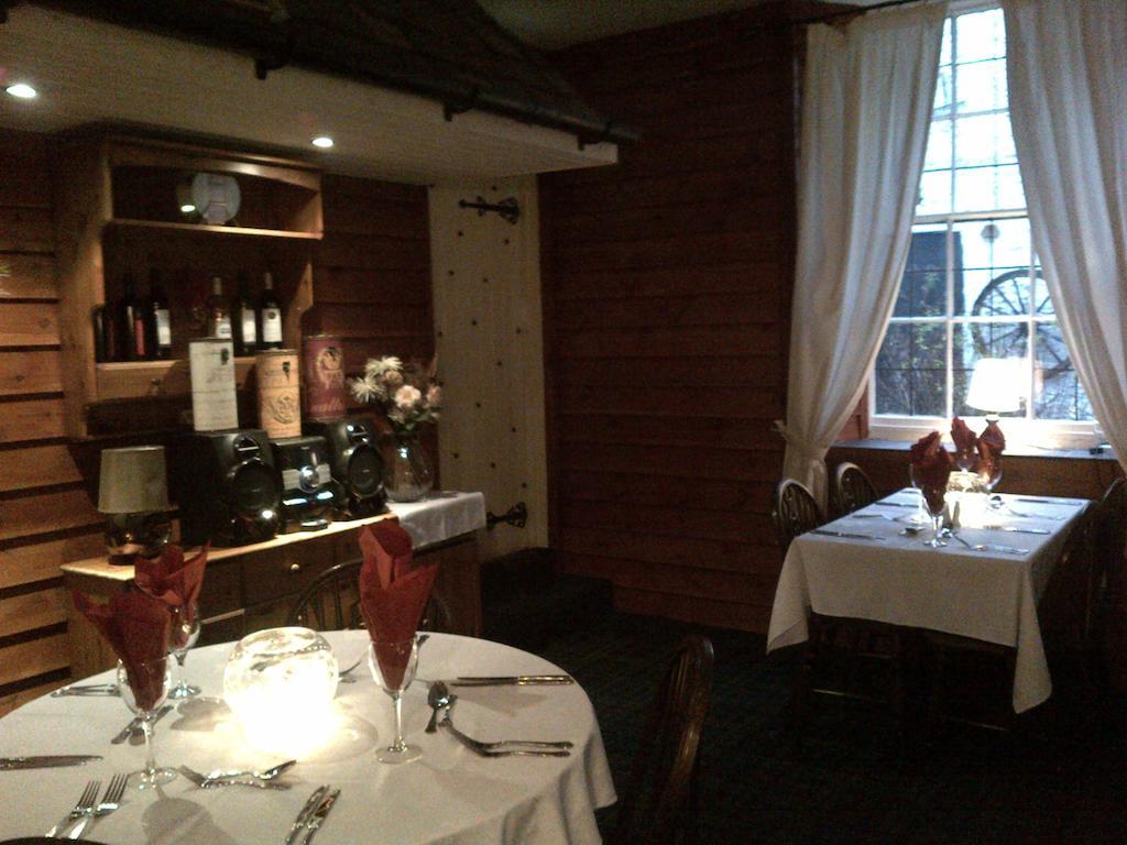 Crown Hotel Langholm 외부 사진
