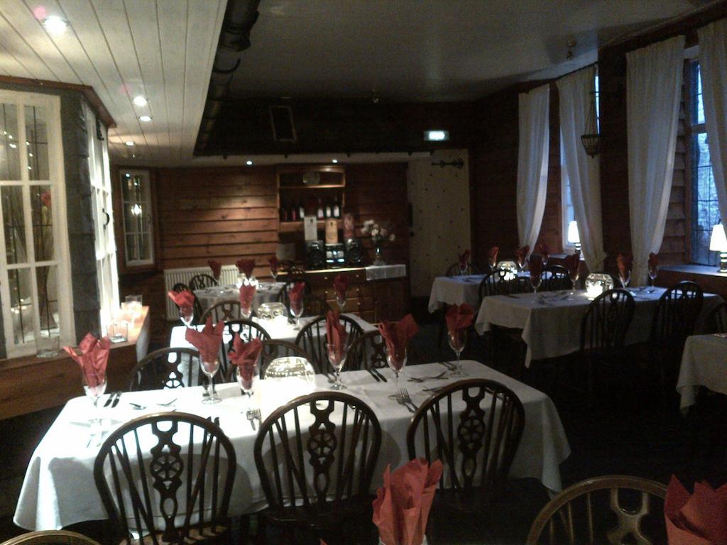 Crown Hotel Langholm 외부 사진