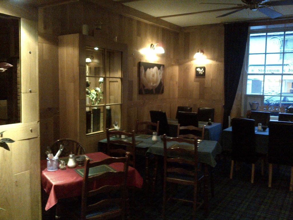 Crown Hotel Langholm 외부 사진